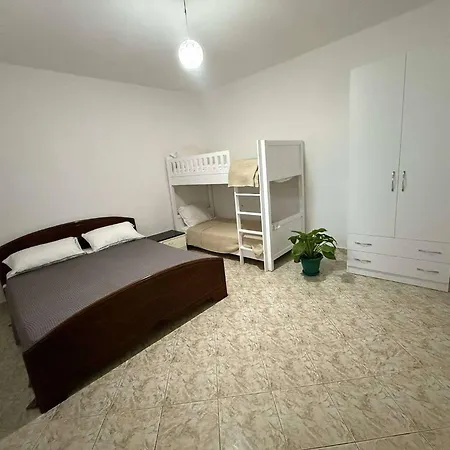 Сasa de vacaciones Guest House Tirana Tirana